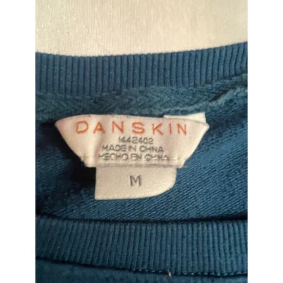 Danskin Tops for Women - Beautiful Teal - Size M - Thick Fabric - Picture 3 of 8
